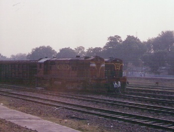 2_WDM_2_s_at_rewari_one_has_twin_headlights.jpg