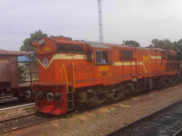 136593
