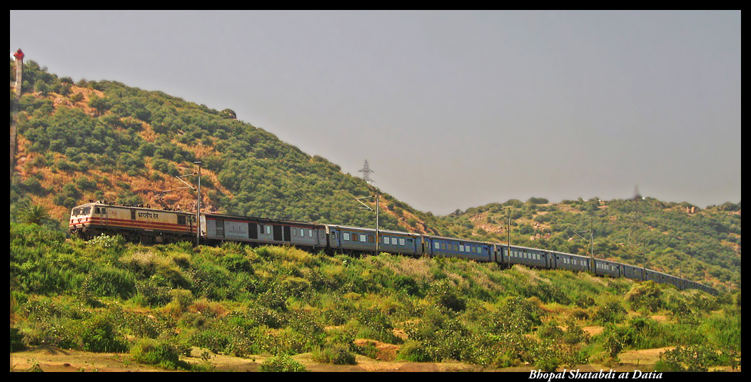 Bhpal Shatabdi  at Datia