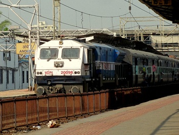 BGKT WDP-4 20098 with UDZ,AII-DADAR Express