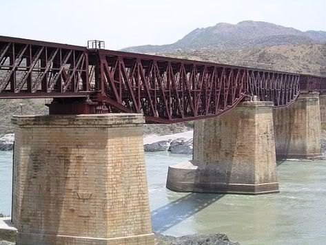 Attock bridge in 1999