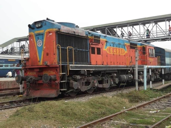 GY WDM-3A #16499R arrives far away from home at KYQ with a parcel special (Santulan Mahanta)