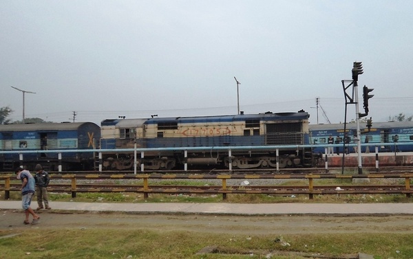 MLDT WDM-2B #17705 with APDJ bound Chifung Passenger in tow (Santulan Mahanta)