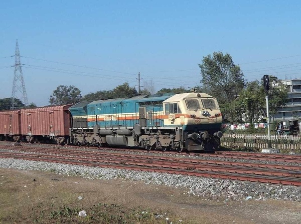 SBI WDG-4 #12269 at NBQ outer waiting for signal (Santulan Mahanta)