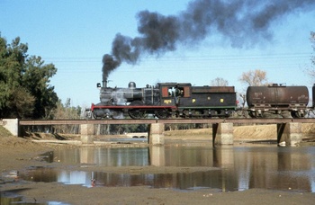 Canal bridge