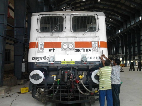 320482_122828994532017_1269089506_n