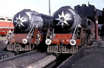 WP 7556 + WP 7199 at Saharanpur