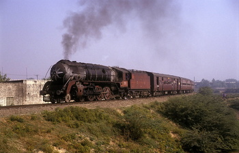 WP 7626  at Delhi-Shahdara