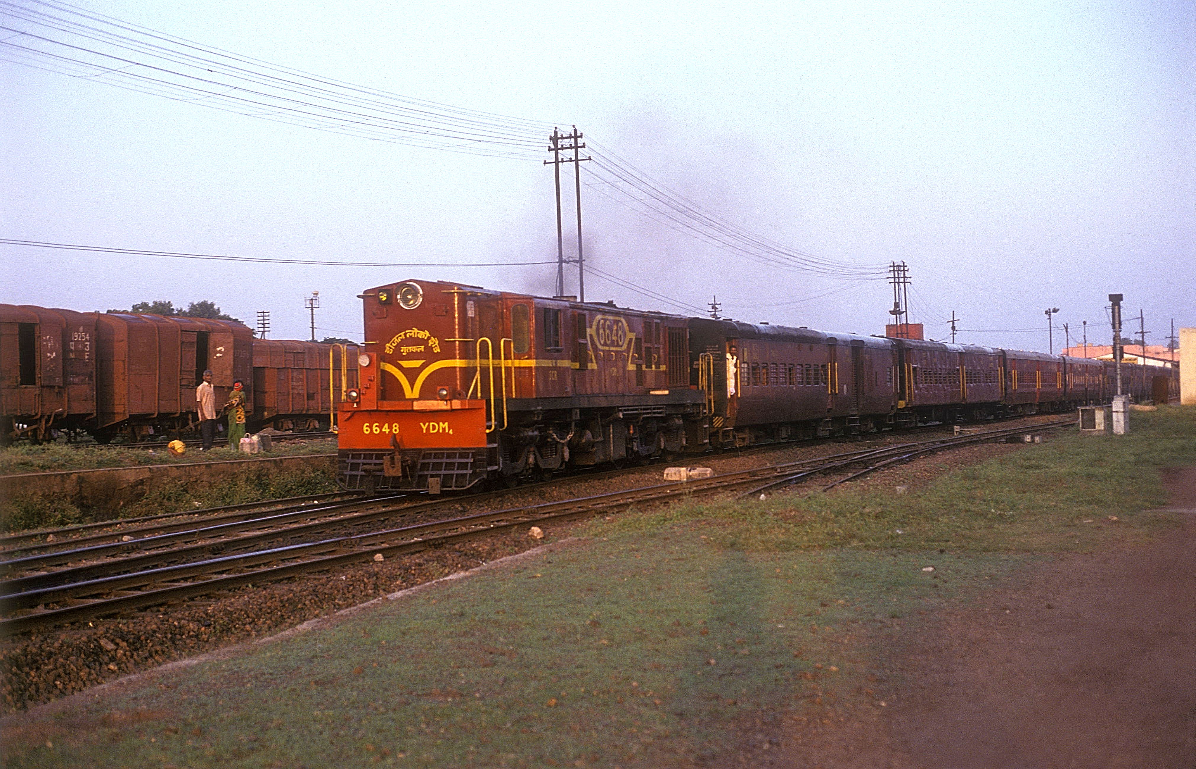 YDM-4 6648 at  Hubli 