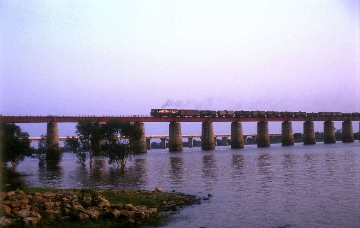 YDM-4 6675 at Krishna
