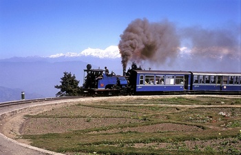 DHR B 804 on  Batasia Loop 