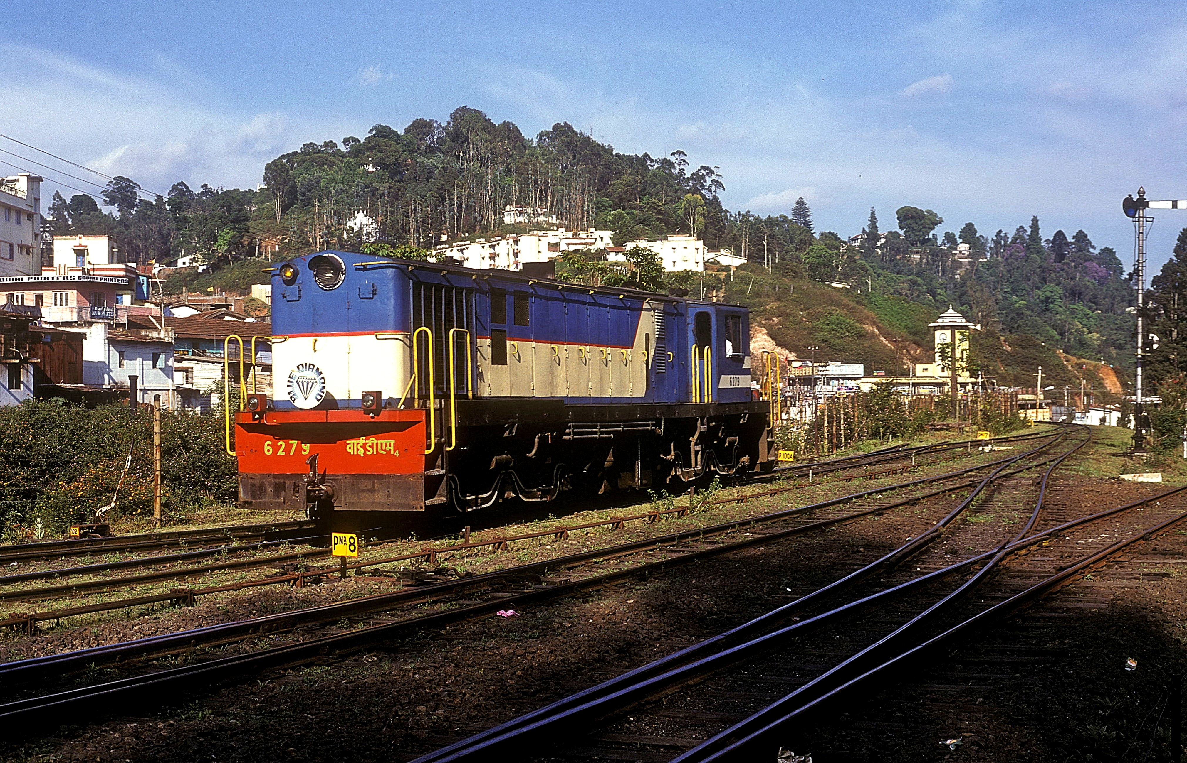 YDM-4 6279  at  Coonoor