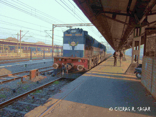 VATVA WDM3D # 11416 as power of maha kumbh mela special arriving at Ahmedabad junction. (chirag sagar)