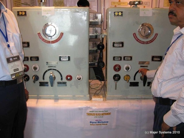 tokenless_blkinst_single_line_handle_chris_2010