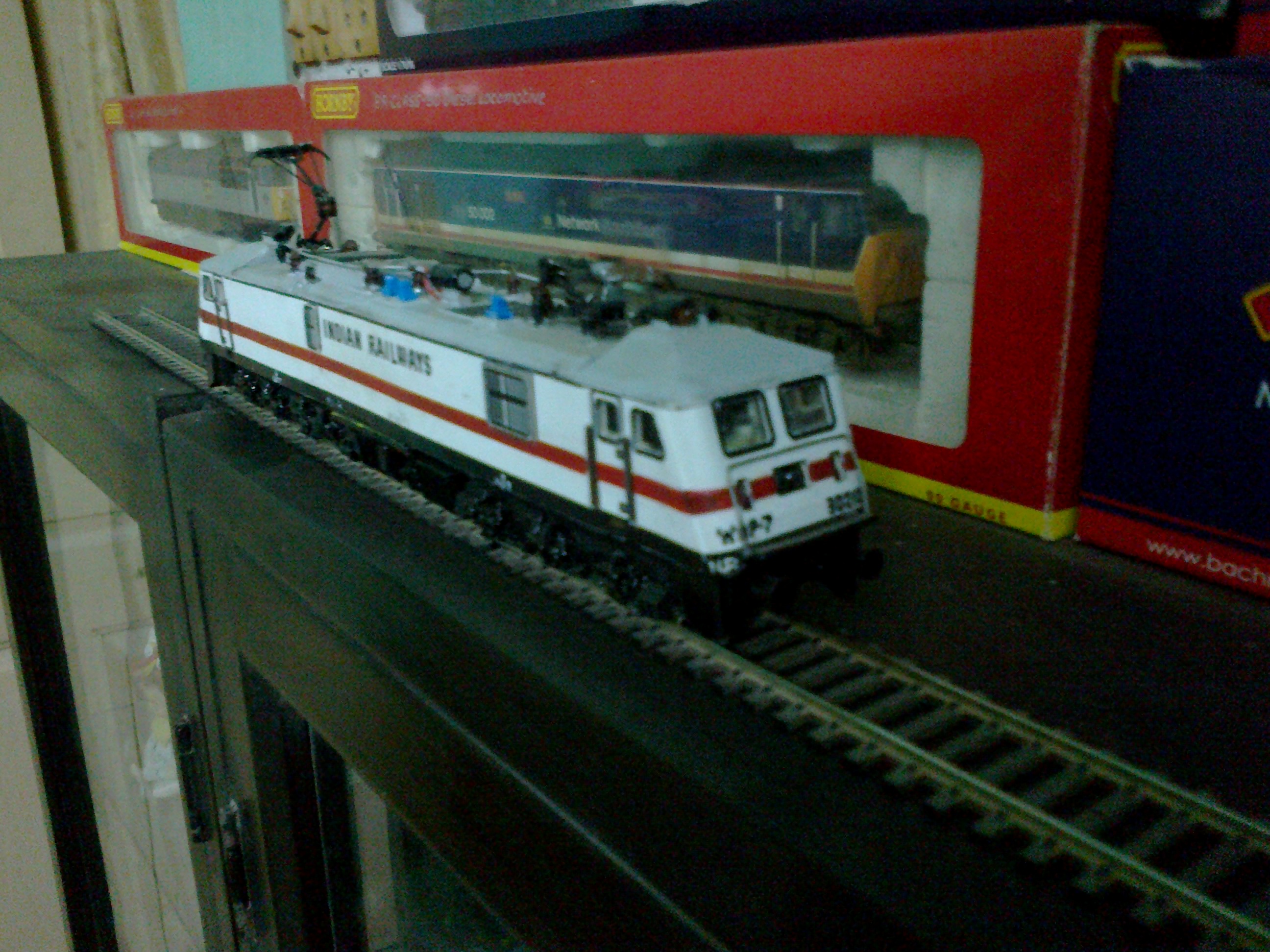 wap7-ho-mukherjee-201312