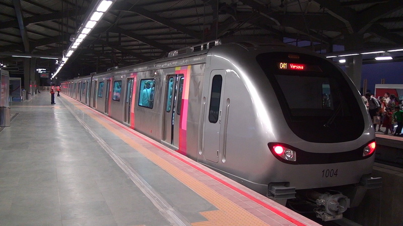 Mumbai Metro terminates at Versova. I clicked the photo just before the door was about to open. (Arzan Kotval)