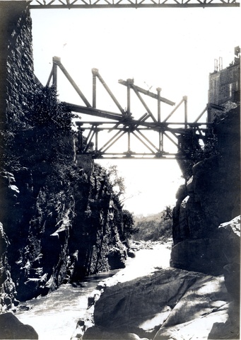 Unidentified Bridges 060