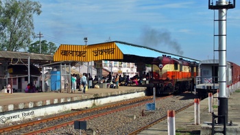 Vishakhapattanam's WDG 3A Twins # 14502 Arrived at Balaghat Jn with BCNA Rakes in Tow From Gondia (For Loco Data Base) (Ammar Ri