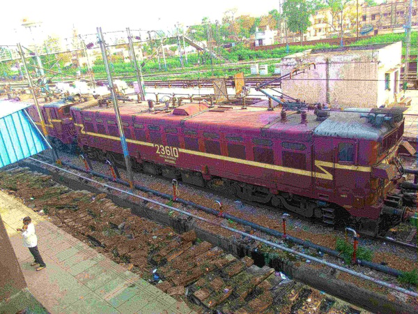 2 bhusawal wag5 a with a military train heading towards Delhi.  Spotted at AMBALA CANTT.  (Paras Bhola )
