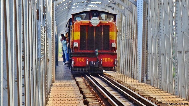 Jabalpur  - Balaghat N.G Passenger Entering inside mighty Narmada River Bridge at Jabalpur on Balaghat - Jabalpur Section (Ammar