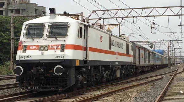 BRP P7 30464 WITH KARNAVATI EXPRESS (Udit mehta)