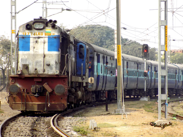 PicsArt_05-16-09.06.21