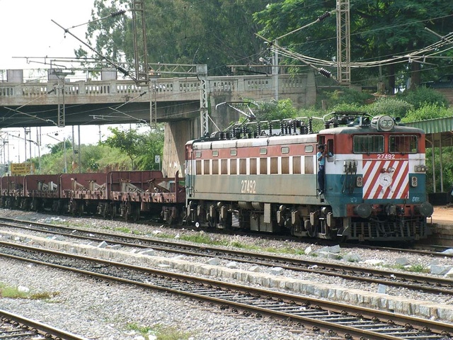 wag7ledfreight.jpg