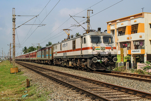 24649334678_57b8325dca_z