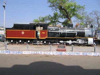 steam display outside purulia station black queen -3.jpg