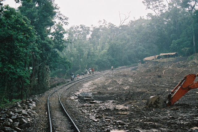 The "subsidence" between Mahur and Phiding