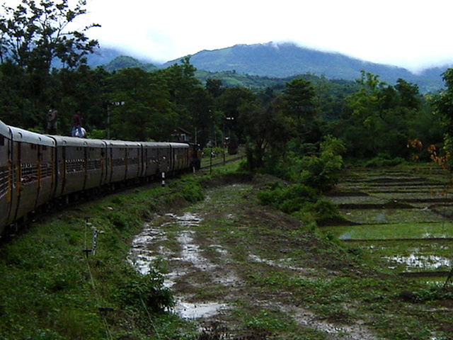 Wadrengdisa Rain - the weather changes on an hourly basis during the monsoon