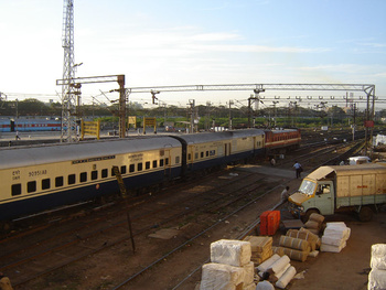 The Bangalore Shatabdi pulls out of Chennai Central - view from the RRI Cabin