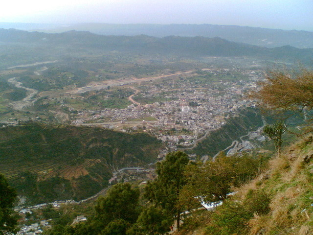 Work in progresss for Katra Rly Stn on Jammu-Udhampur-Srinagar section on the to Vaishnav Devi is clearly seen Feb 2006 -Subhash