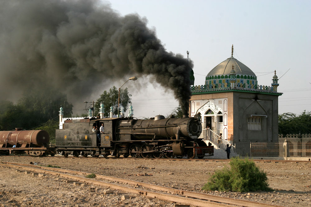 	YD #519 departing from Mirpur Khas