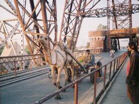 View of travel surface of Lansdowne Bridge