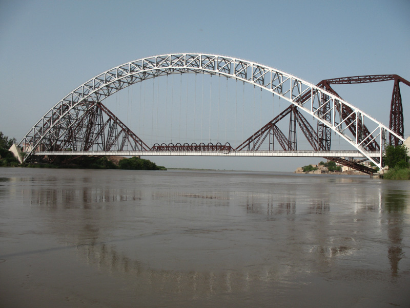 Lansdowne and Ayub Bridges, 2007. Photo by Raja Islam.