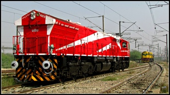 First look(in Delhi area that is) of the newly launched Tughlakabad(TKD) WDP-4B #40079, christined "PRATEEK" by DLW, V